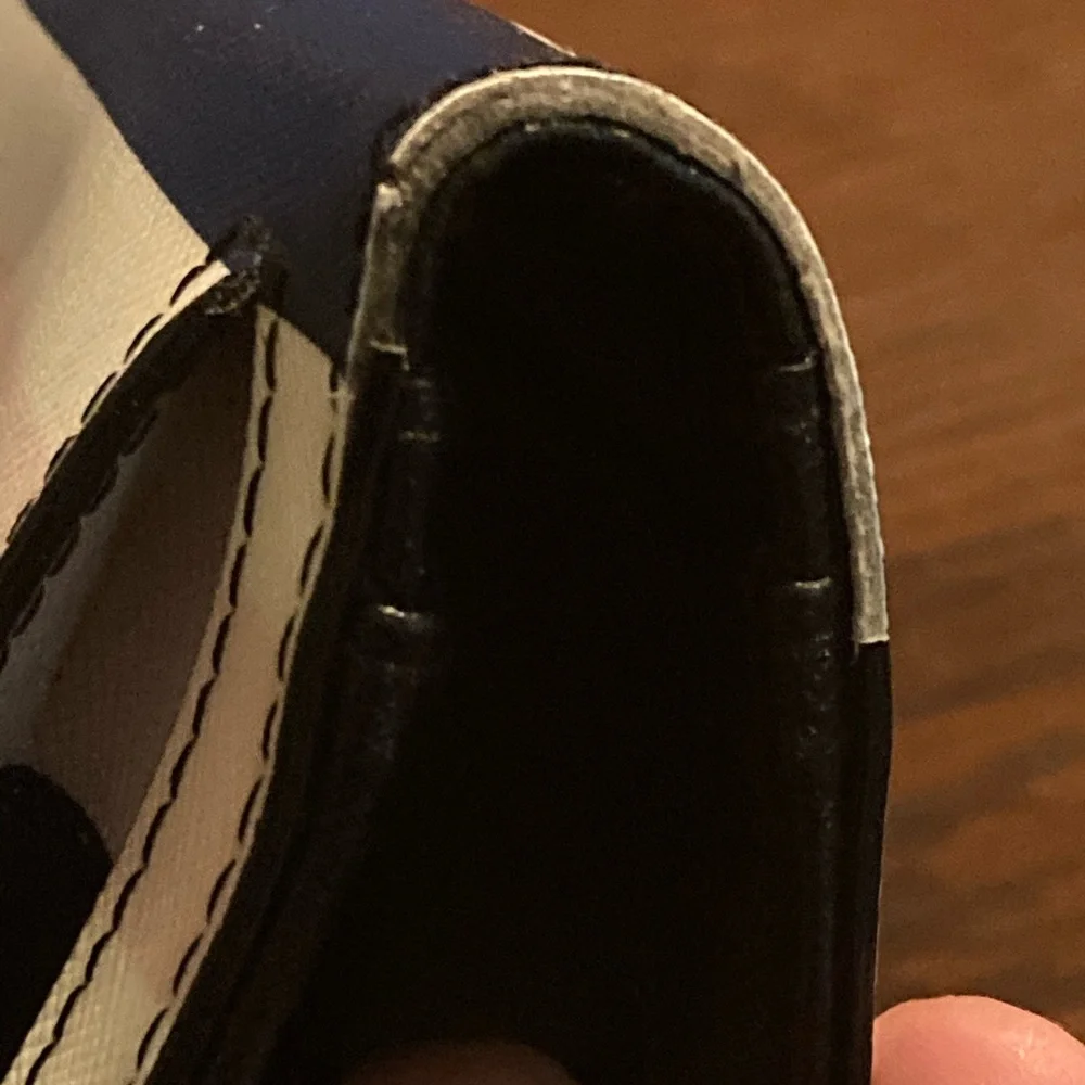 Kate Spade Wallet - Picture 11 of 12